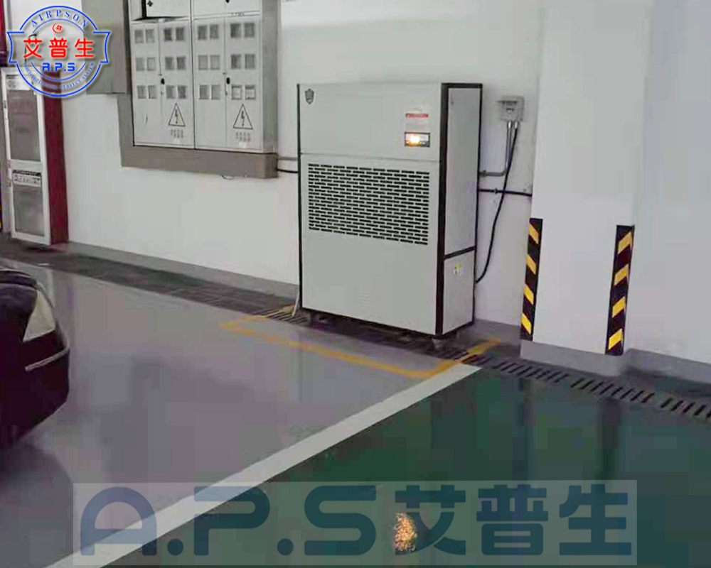 地下車(chē)庫(kù)除濕機(jī).jpg